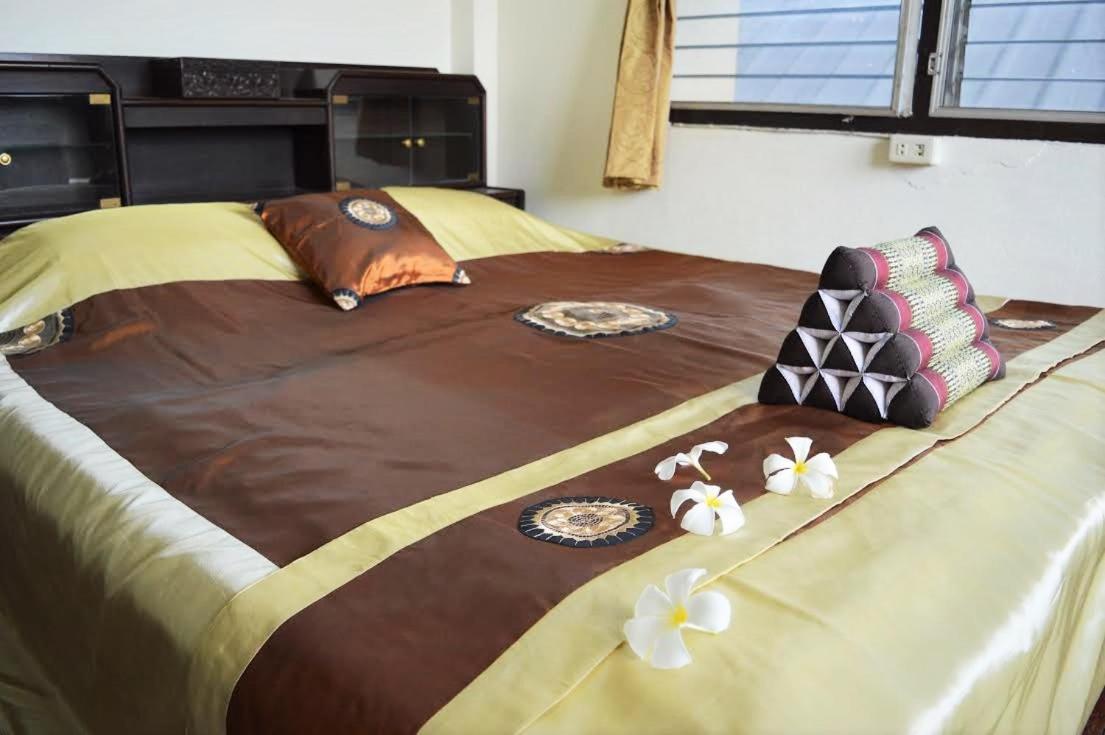 28 Rachabutr Hostel Ubon Ratchathani Quarto foto