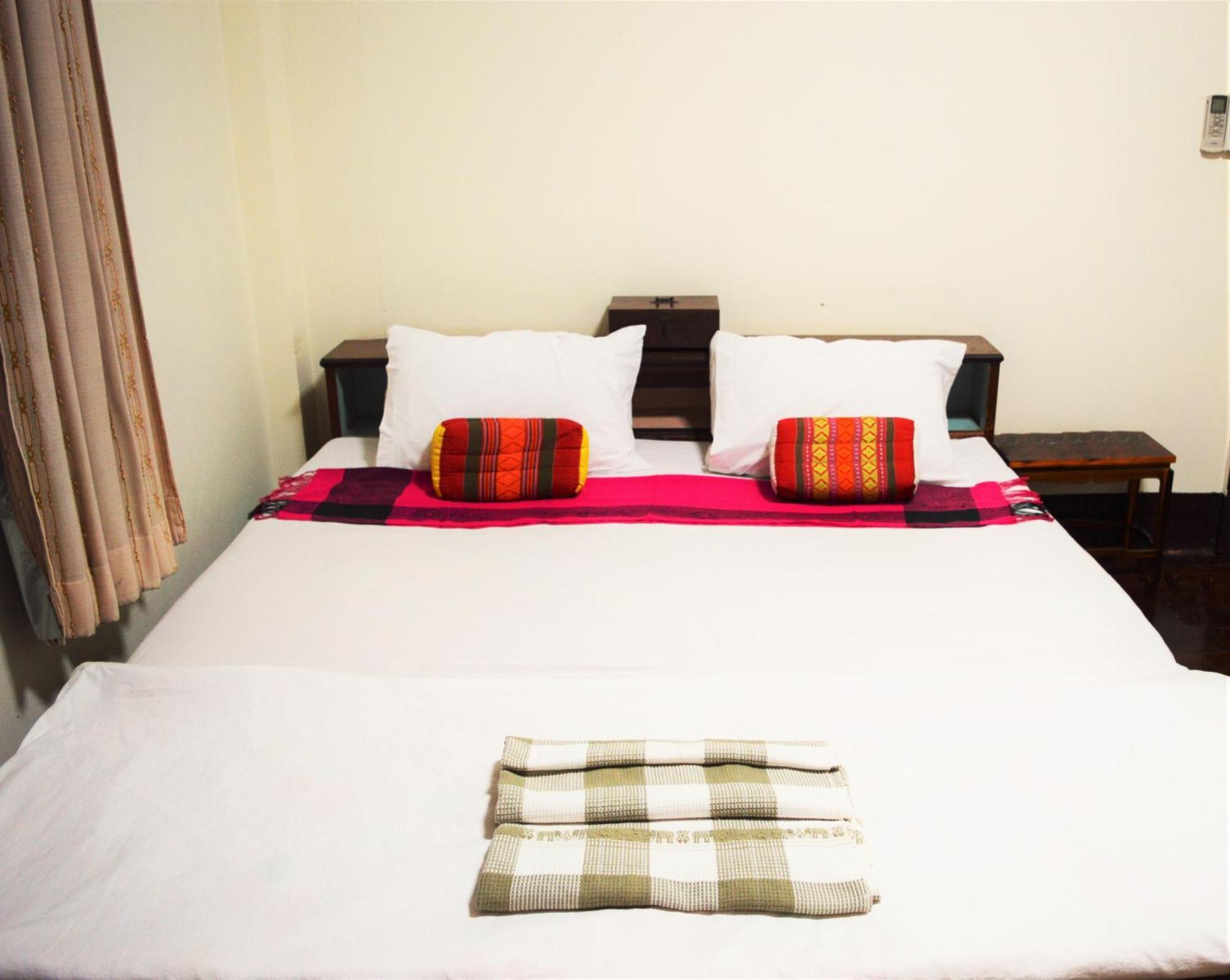 28 Rachabutr Hostel Ubon Ratchathani Quarto foto