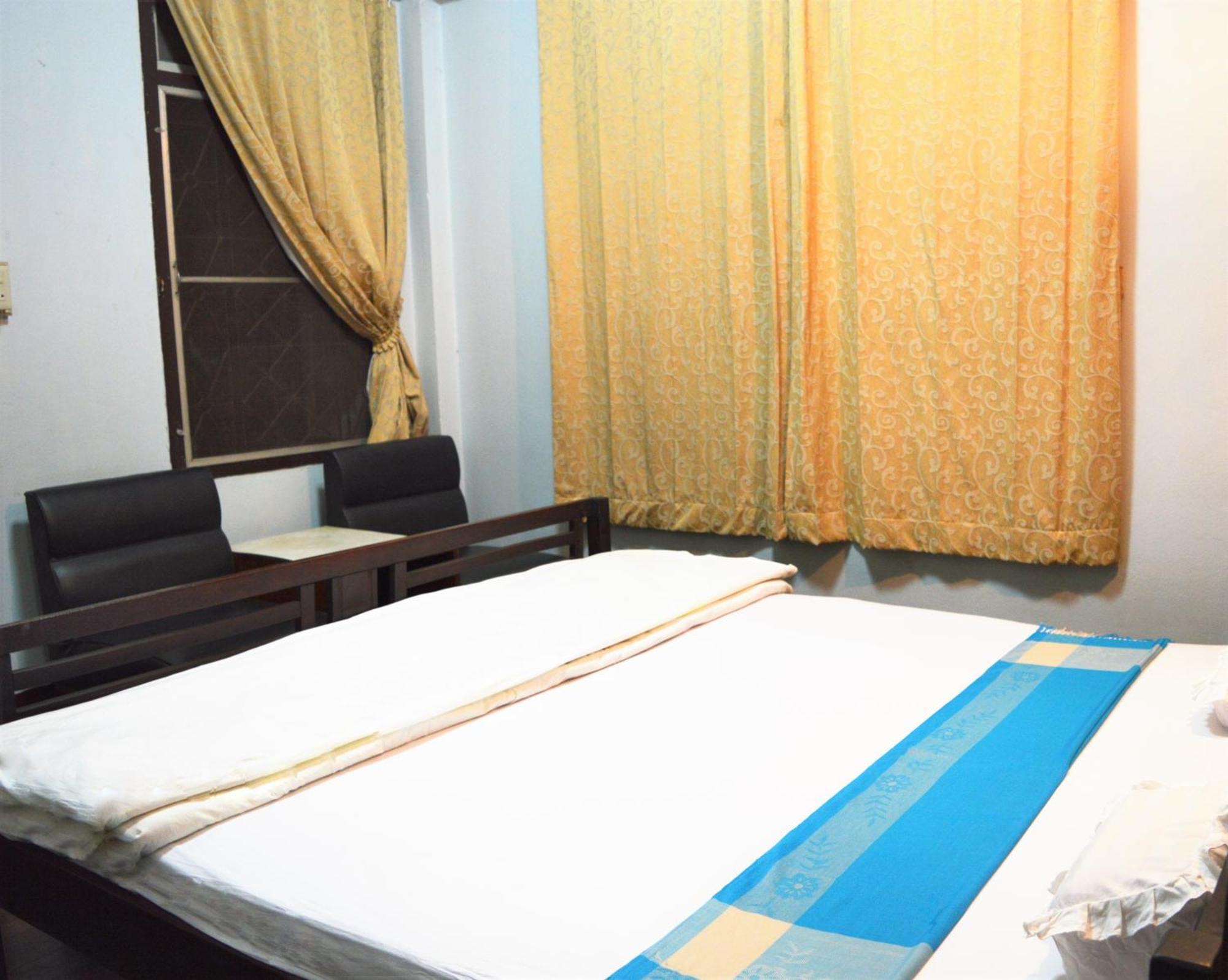 28 Rachabutr Hostel Ubon Ratchathani Quarto foto
