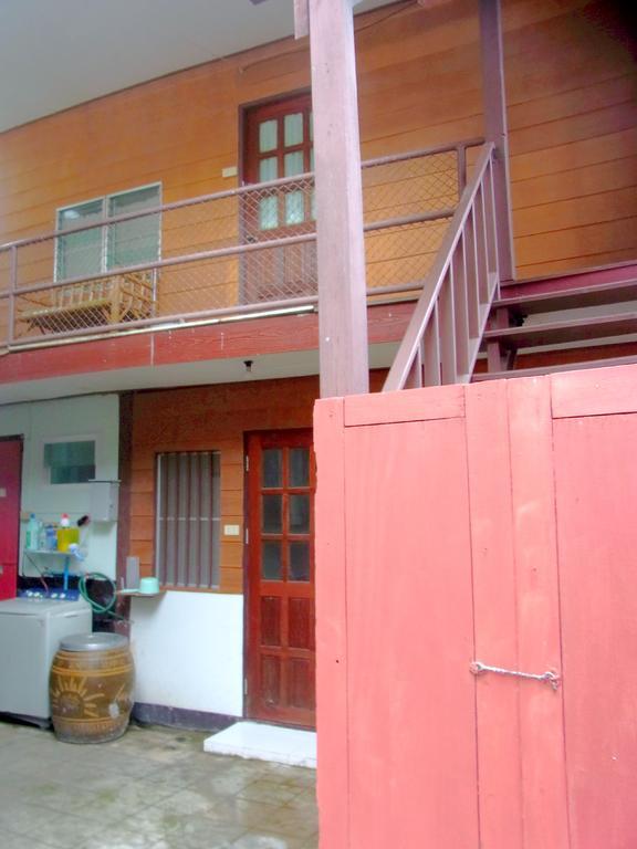 28 Rachabutr Hostel Ubon Ratchathani Quarto foto